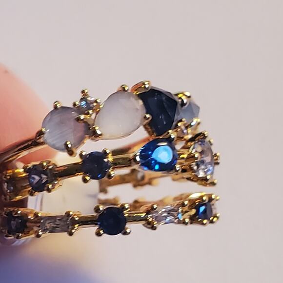 Anthropologie Stackable birthstone trio of Rings Blue September Size 6 NWT - Picture 10 of 10